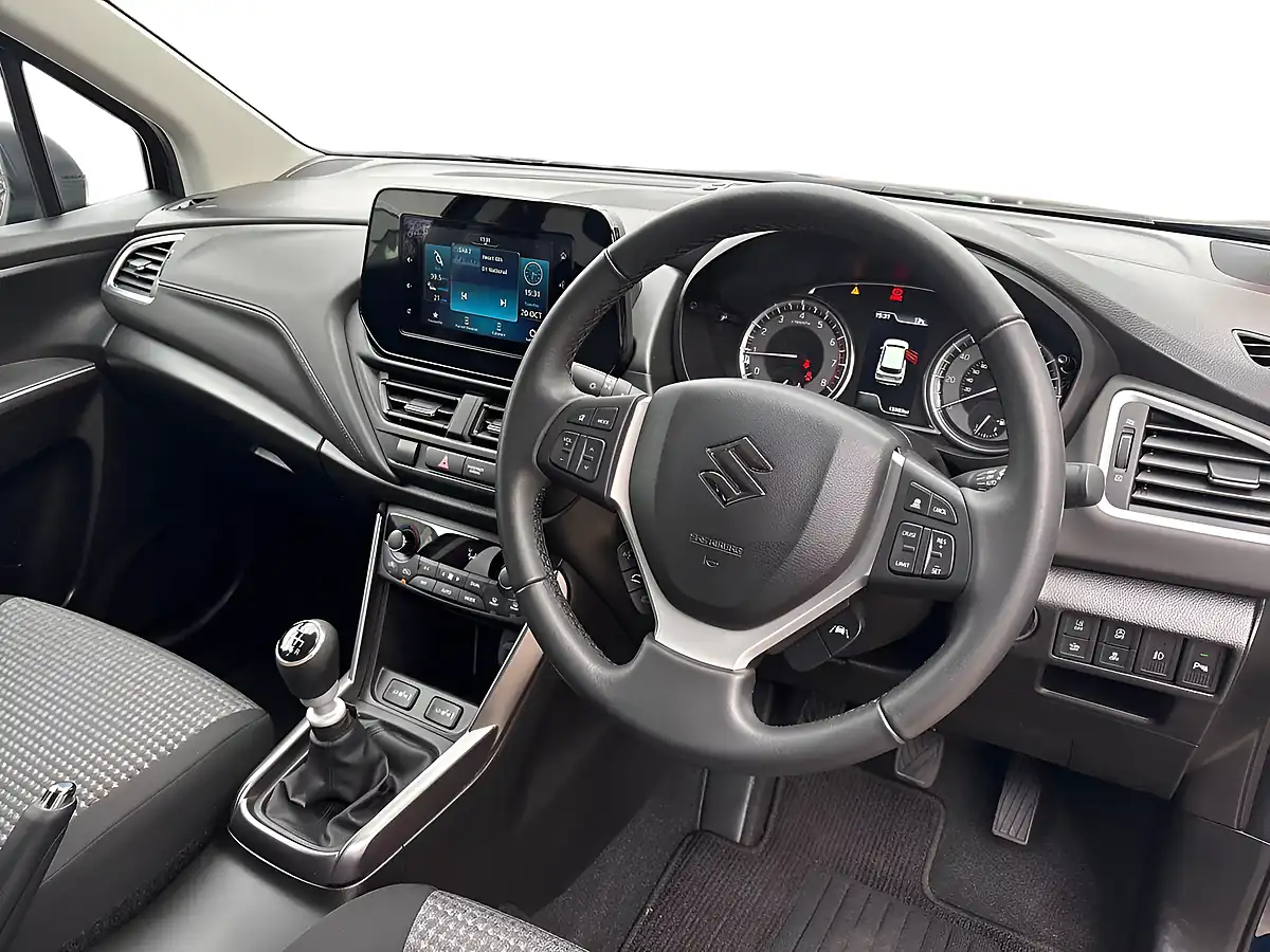 Used 2023 Suzuki S-Cross Motion Blue - Interior and Exterior details 8