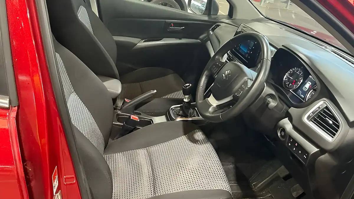 Used 2023 Suzuki S-Cross Motion Red - Interior and Exterior details 11