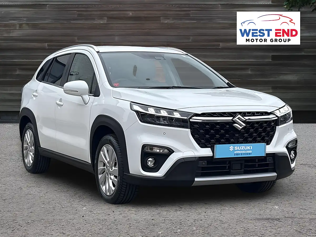 Used 2023 Suzuki S-Cross Motion White - Front View
