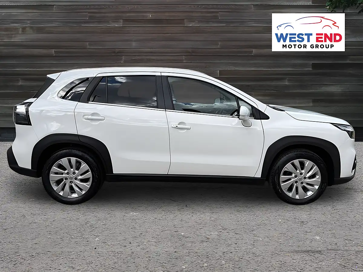 Used 2023 Suzuki S-Cross Motion White - Interior and Exterior details 2