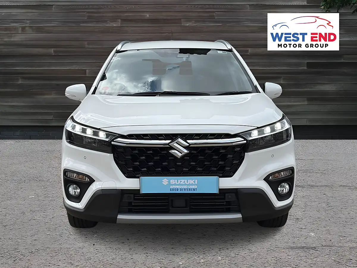 Used 2023 Suzuki S-Cross Motion White - Interior and Exterior details 5