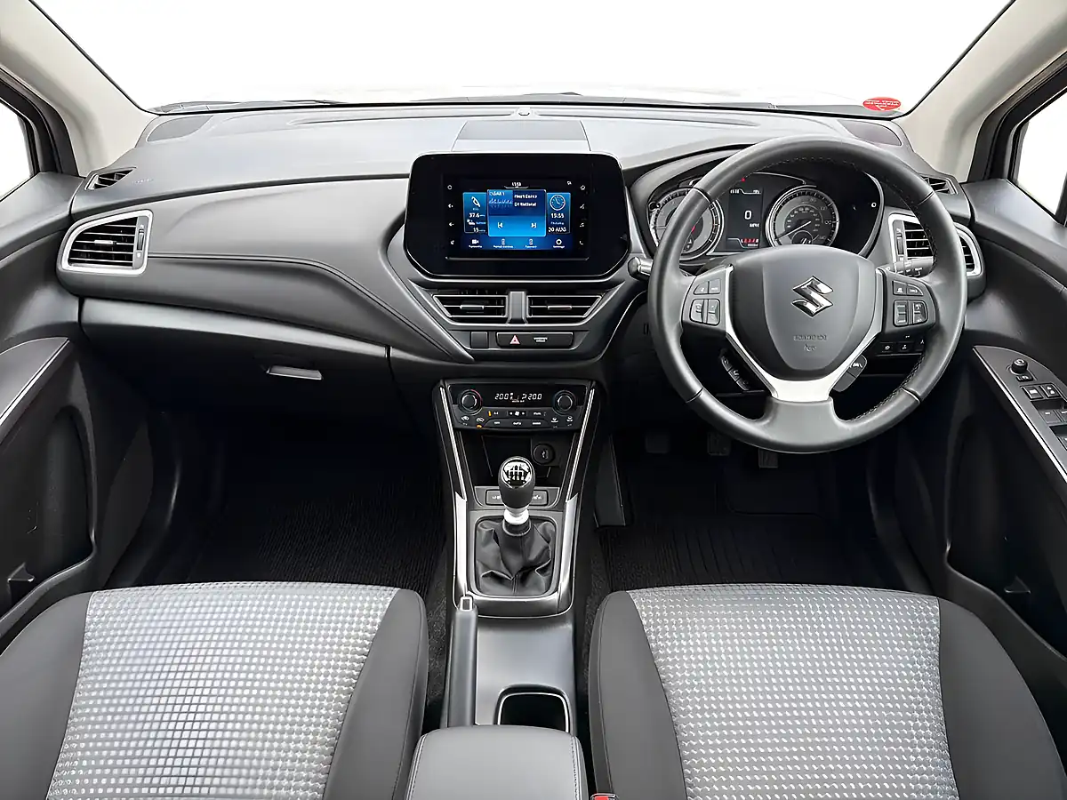 Used 2023 Suzuki S-Cross Motion White - Interior and Exterior details 9