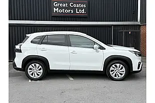 Used 2023 Suzuki S-Cross Motion White - Interior and Exterior details 4