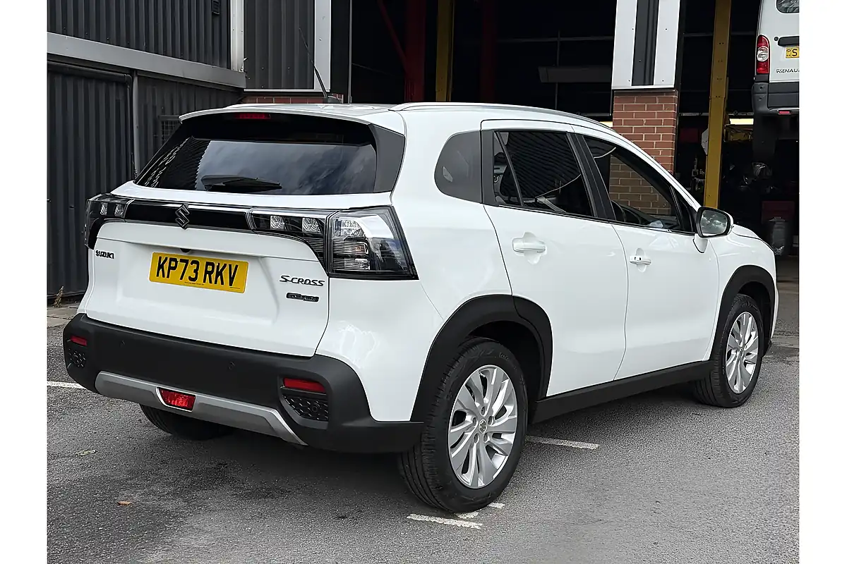 Used 2023 Suzuki S-Cross Motion White - Interior and Exterior details 5
