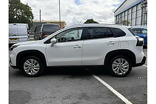 Used 2023 Suzuki S-Cross Motion White - Interior and Exterior details 9