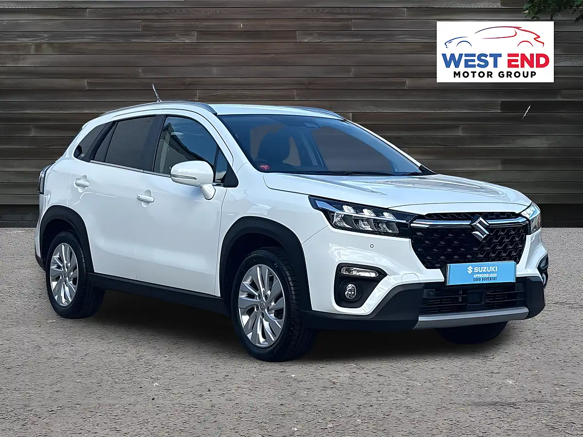 Used 2023 Suzuki S-Cross Motion White - Front View