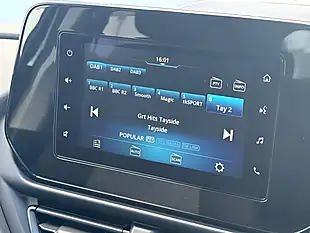 Used 2023 Suzuki S-Cross Motion White - Interior and Exterior details 17