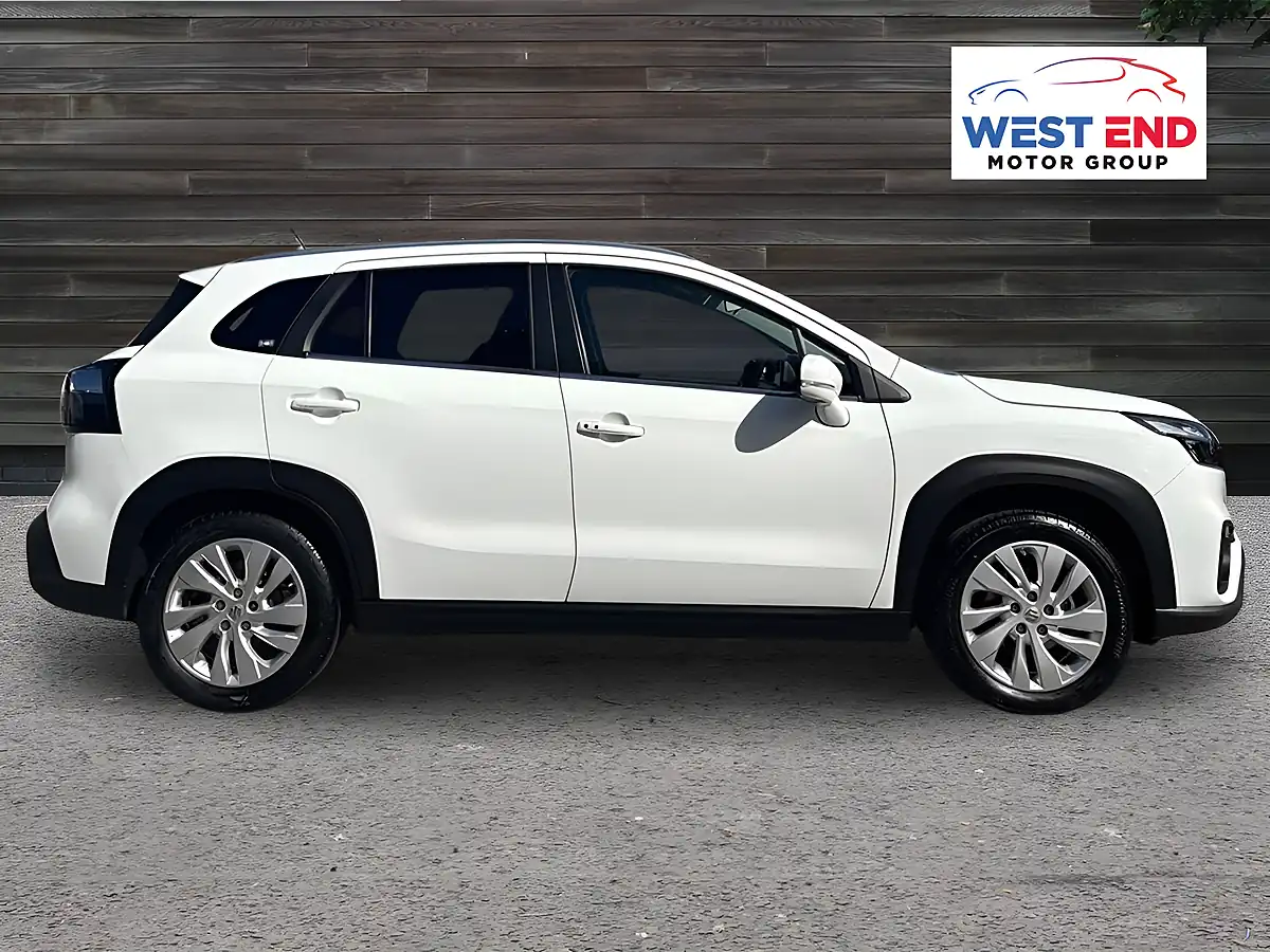 Used 2023 Suzuki S-Cross Motion White - Interior and Exterior details 2