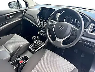 Used 2023 Suzuki S-Cross Motion White - Interior and Exterior details 8