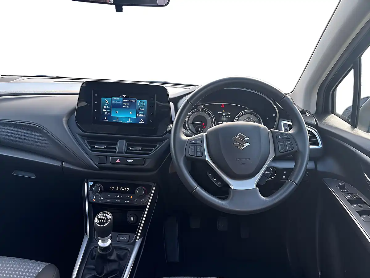 Used 2023 Suzuki S-Cross Motion White - Interior and Exterior details 9