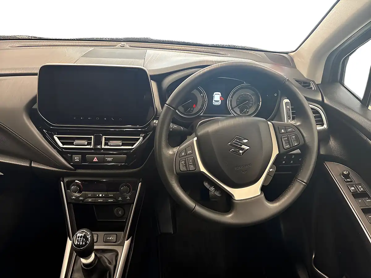 Used 2023 Suzuki S-Cross Ultra White - Interior and Exterior details 9
