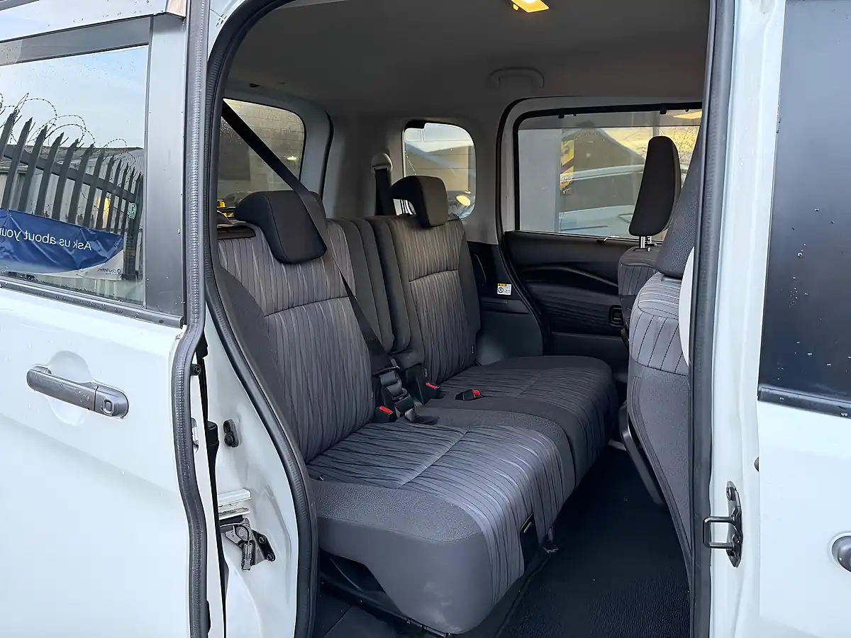Used 2023 Suzuki Solio Sz White - Interior and Exterior details 8