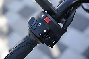 Used 2023 Suzuki SV650 Euro 5 Black - Interior and Exterior details 10