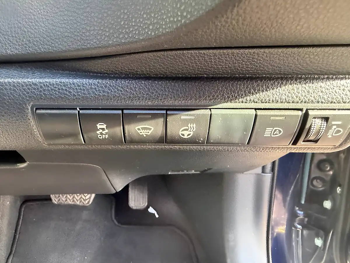 Used 2023 Suzuki Swace Motion Blue - Interior and Exterior details 17