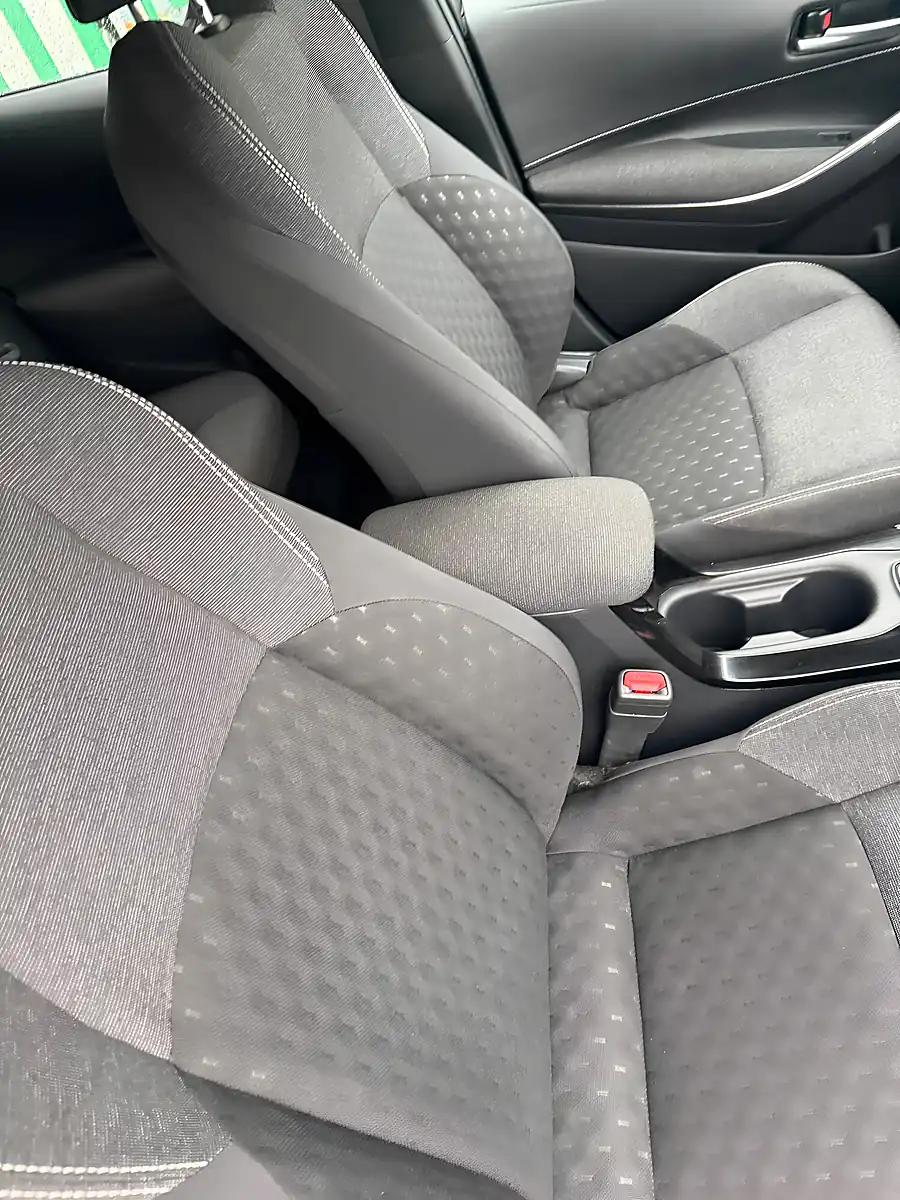 Used 2023 Suzuki Swace Motion White - Interior and Exterior details 13