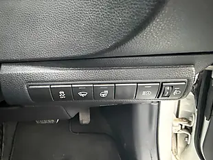 Used 2023 Suzuki Swace Motion White - Interior and Exterior details 18