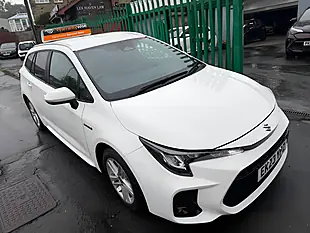 Used 2023 Suzuki Swace Motion White - Interior and Exterior details 4