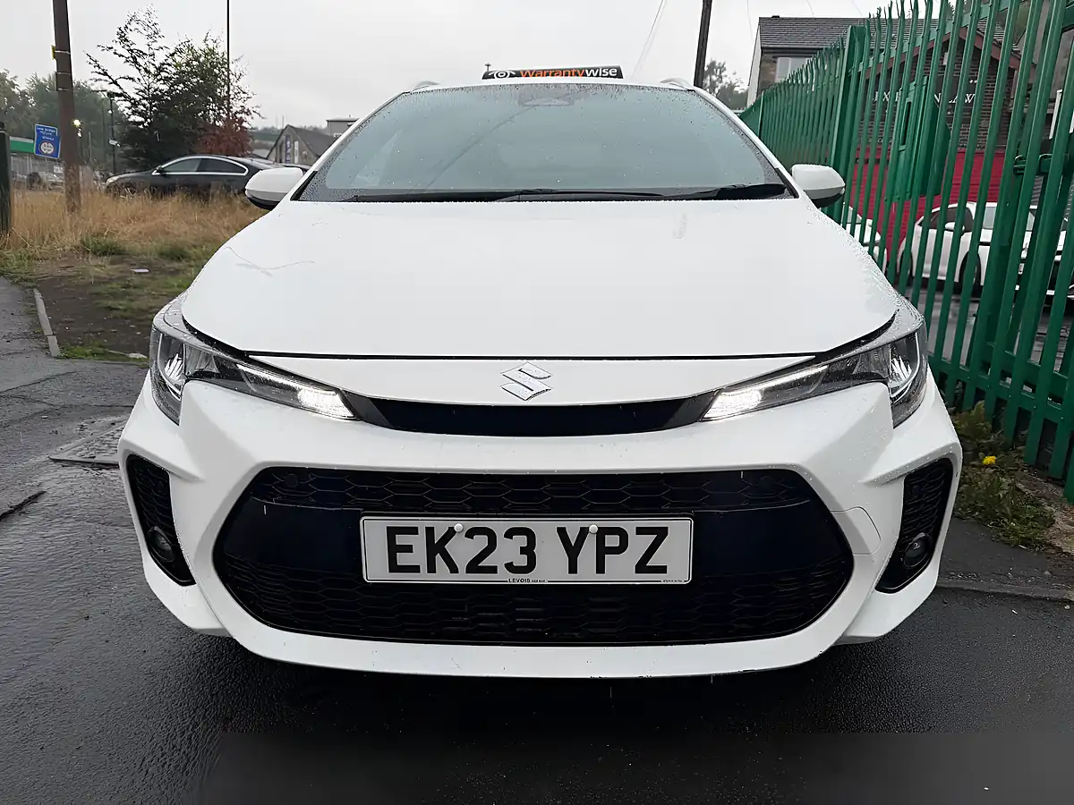 Used 2023 Suzuki Swace Motion White - Interior and Exterior details 6