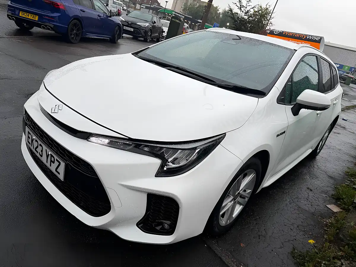 Used 2023 Suzuki Swace Motion White - Interior and Exterior details 9