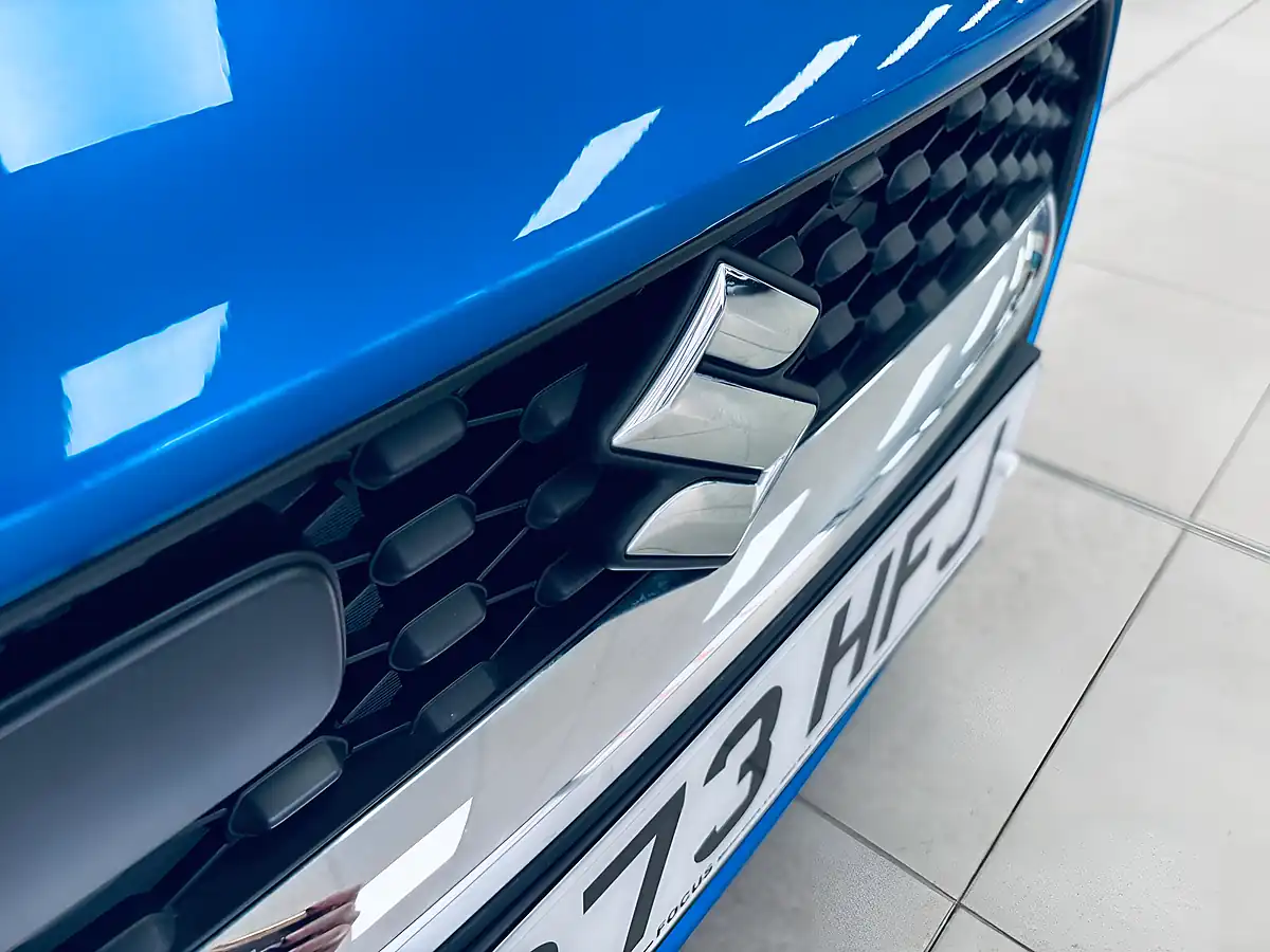 Used 2023 Suzuki Swift Sz-L Blue - Interior and Exterior details 12