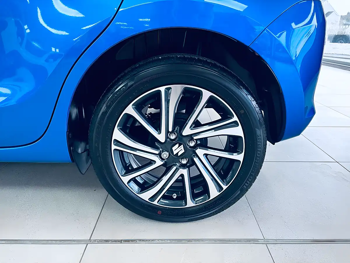 Used 2023 Suzuki Swift Sz-L Blue - Interior and Exterior details 14