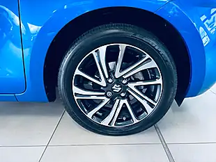Used 2023 Suzuki Swift Sz-L Blue - Interior and Exterior details 8