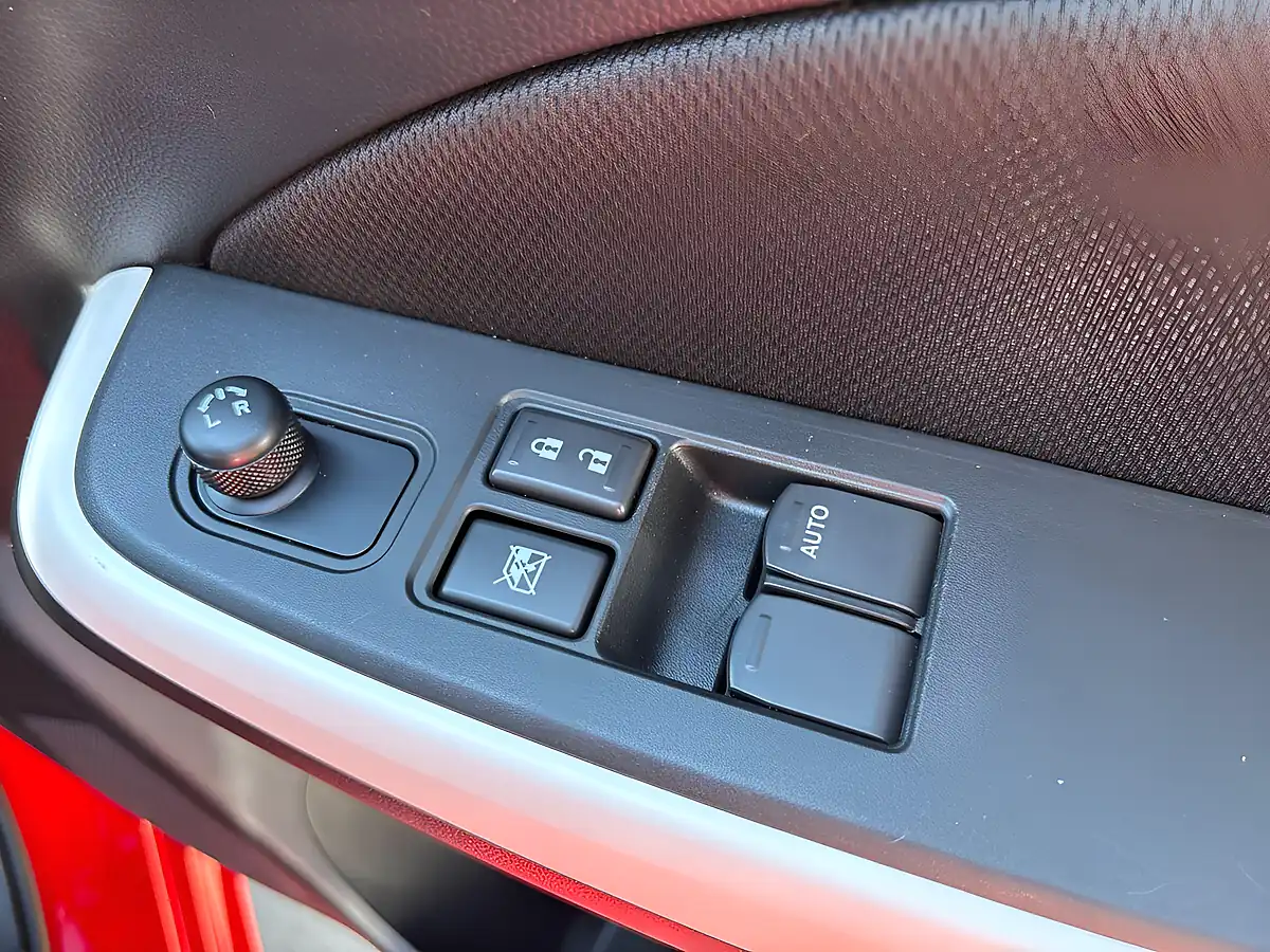 Used 2023 Suzuki Swift Sz-L Red - Interior and Exterior details 13