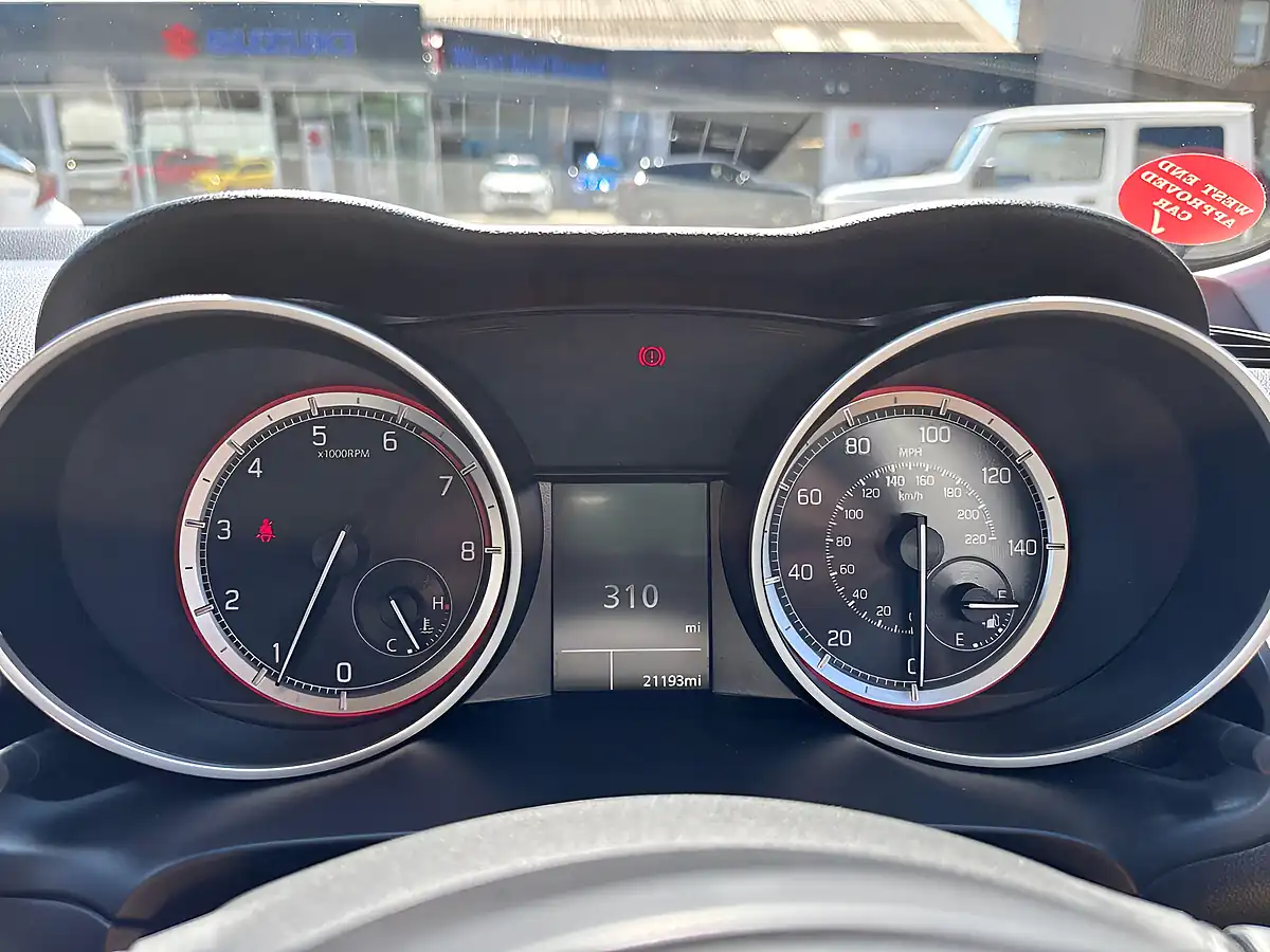 Used 2023 Suzuki Swift Sz-L Red - Interior and Exterior details 16