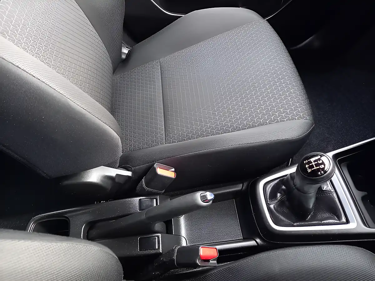 Used 2023 Suzuki Swift Sz-L Red - Interior and Exterior details 17
