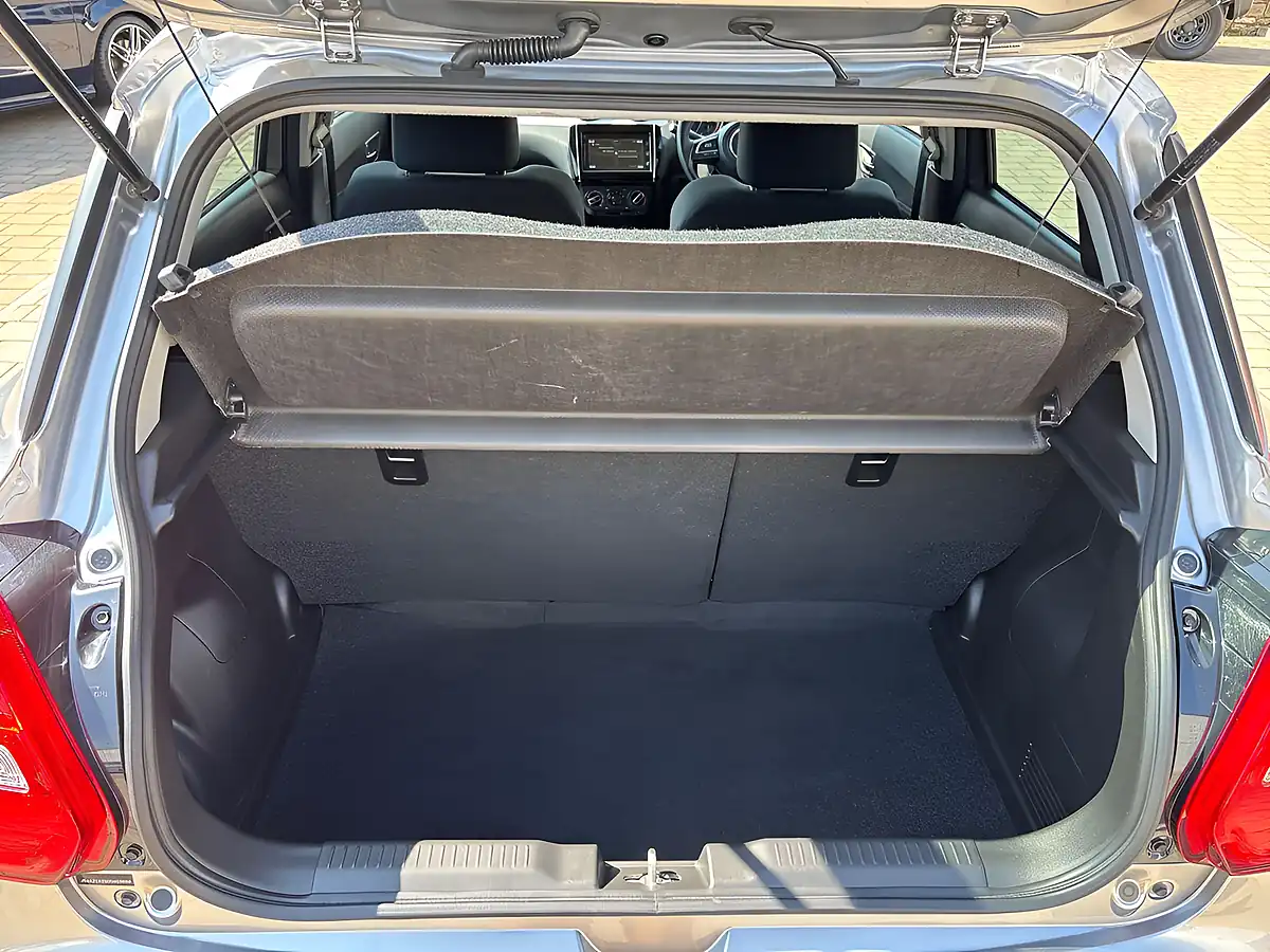 Used 2023 Suzuki Swift Sz-L Silver - Interior and Exterior details 19