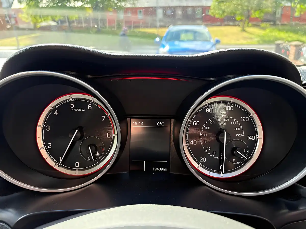 Used 2023 Suzuki Swift Sz-L White - Interior and Exterior details 13