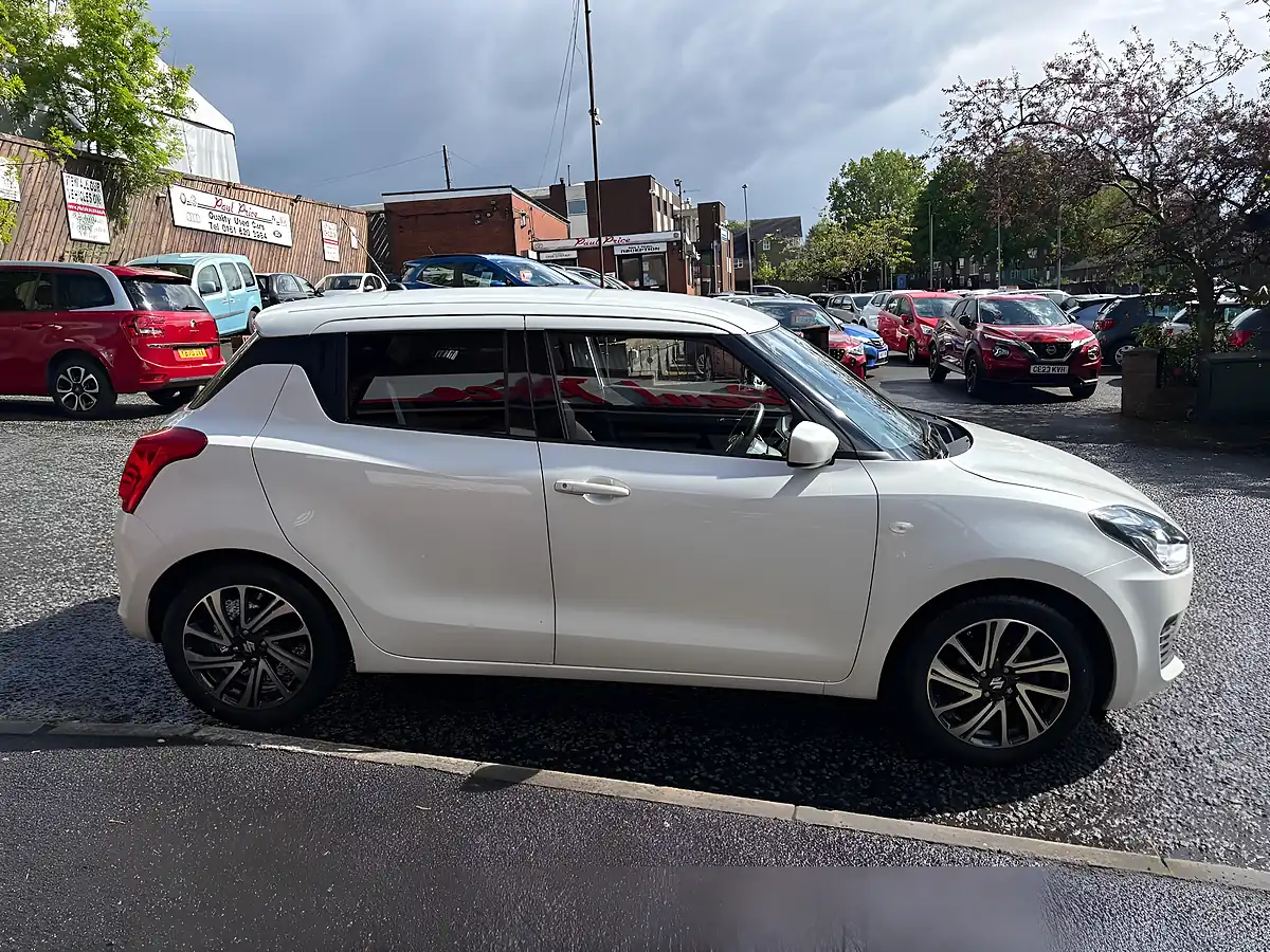 Used 2023 Suzuki Swift Sz-L White - Interior and Exterior details 2