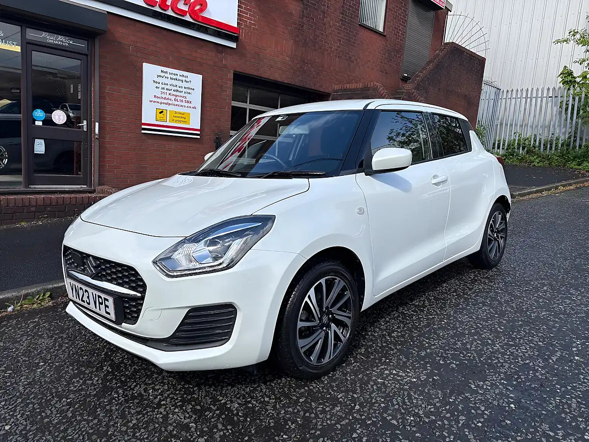 Used 2023 Suzuki Swift Sz-L White - Interior and Exterior details 7