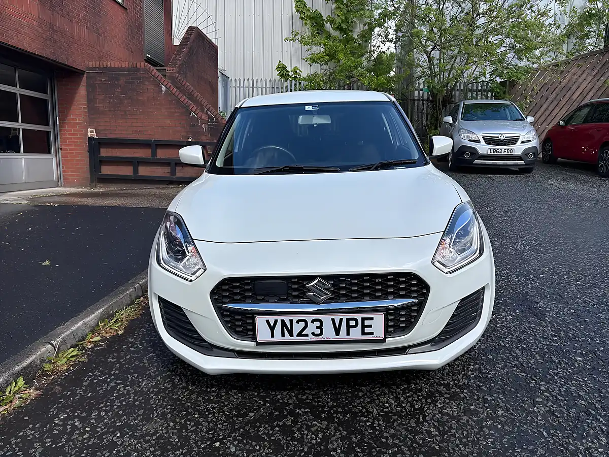 Used 2023 Suzuki Swift Sz-L White - Interior and Exterior details 8