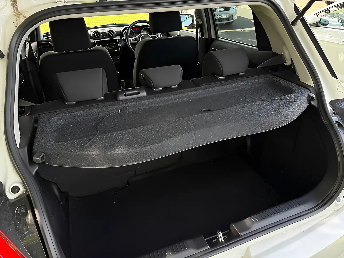 Used 2023 Suzuki Swift Sz-L White - Interior and Exterior details 12