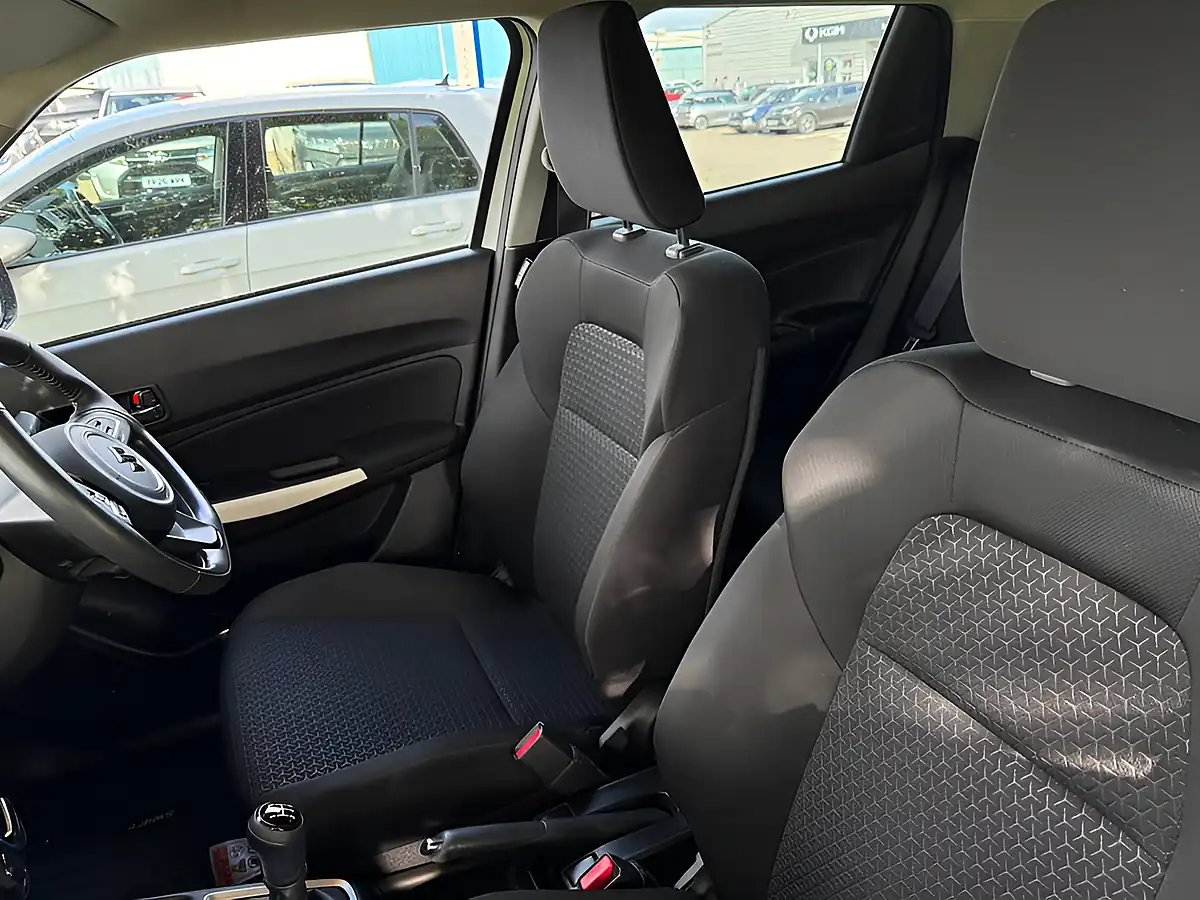 Used 2023 Suzuki Swift Sz-L White - Interior and Exterior details 14