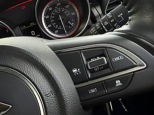 Used 2023 Suzuki Swift Sz-L White - Interior and Exterior details 18