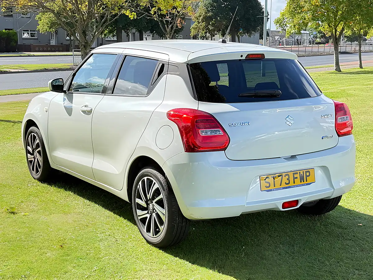 Used 2023 Suzuki Swift Sz-L White - Interior and Exterior details 4