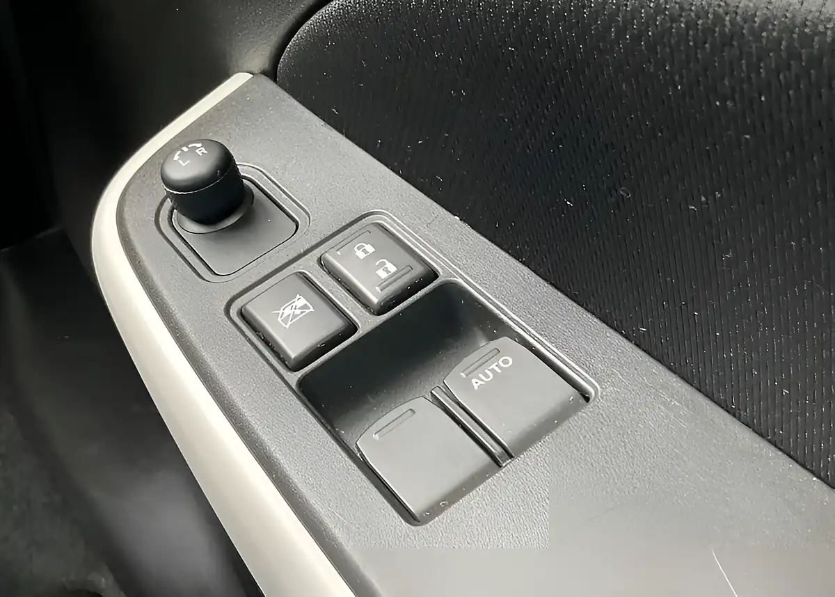 Used 2023 Suzuki Swift Sz-T Black - Interior and Exterior details 18