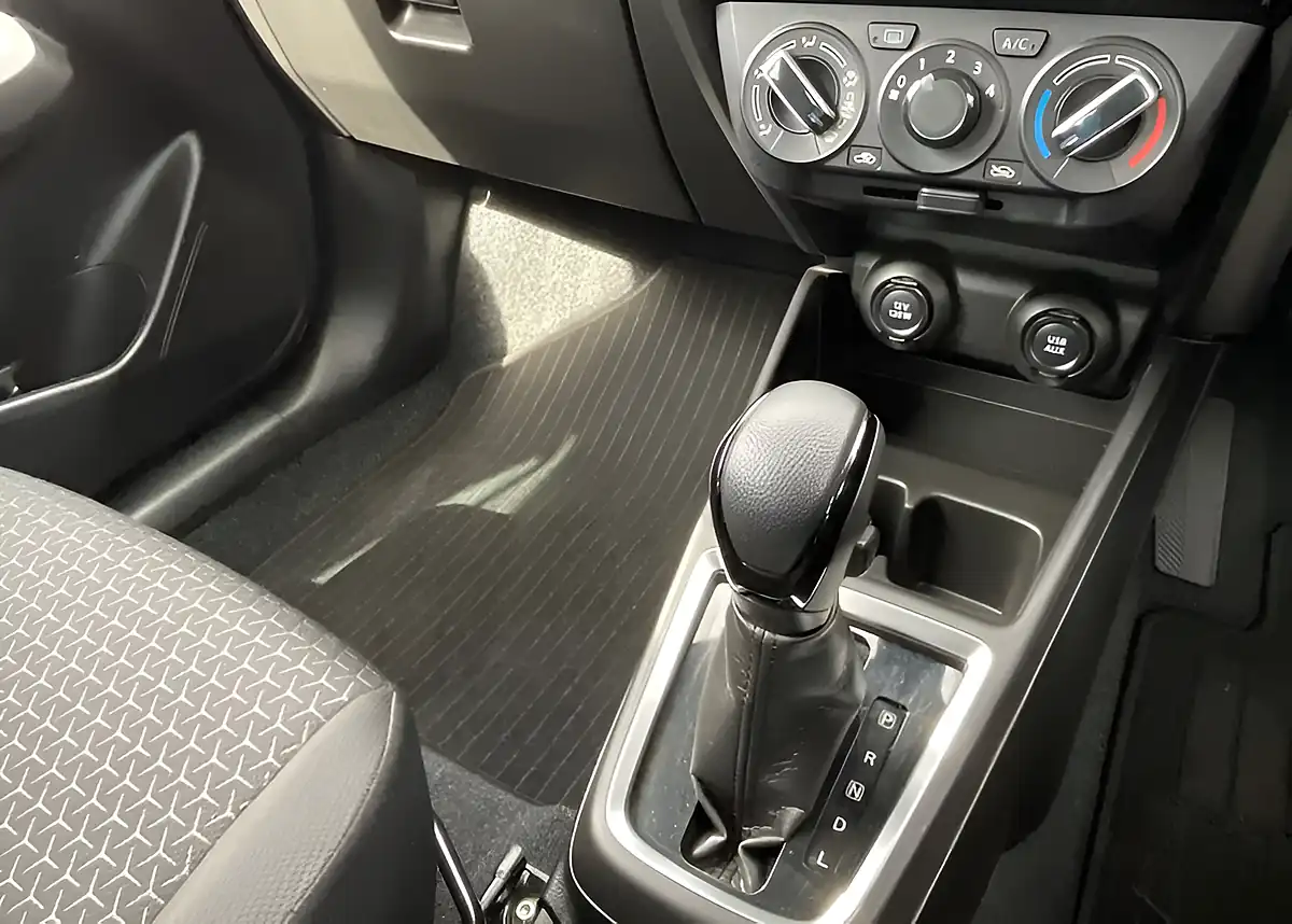 Used 2023 Suzuki Swift Sz-T Black - Interior and Exterior details 20