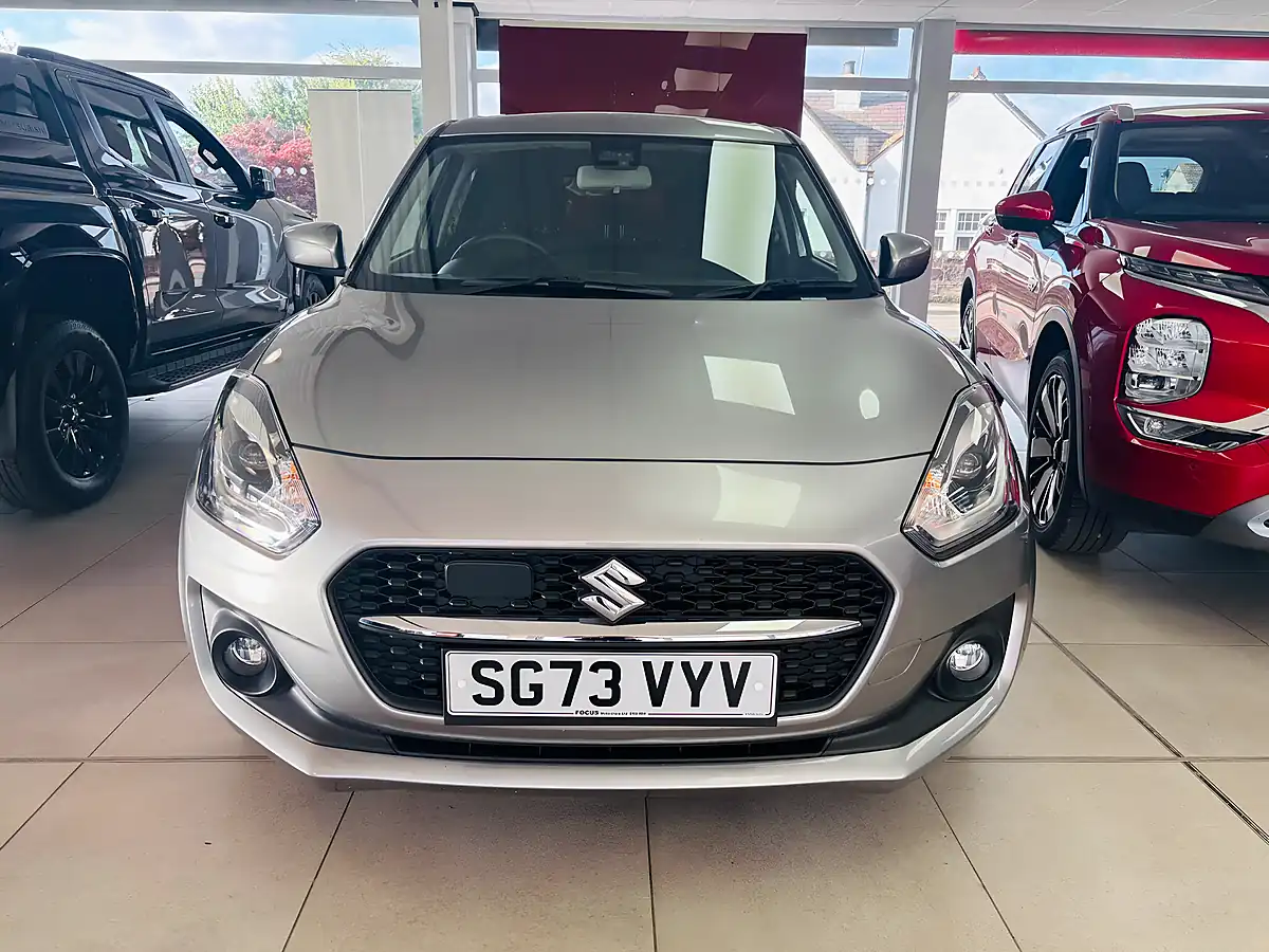 Used 2023 Suzuki Swift Sz-T Silver - Interior and Exterior details 2