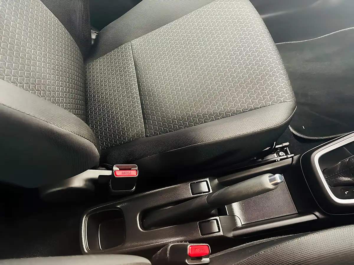 Used 2023 Suzuki Swift Sz-T Silver - Interior and Exterior details 20