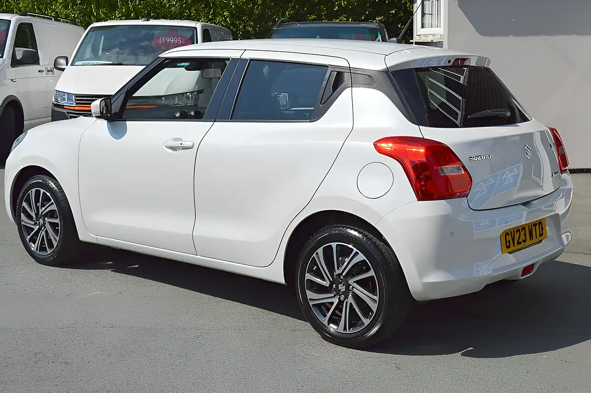 Used 2023 Suzuki Swift SZ5 White - Interior and Exterior details 8