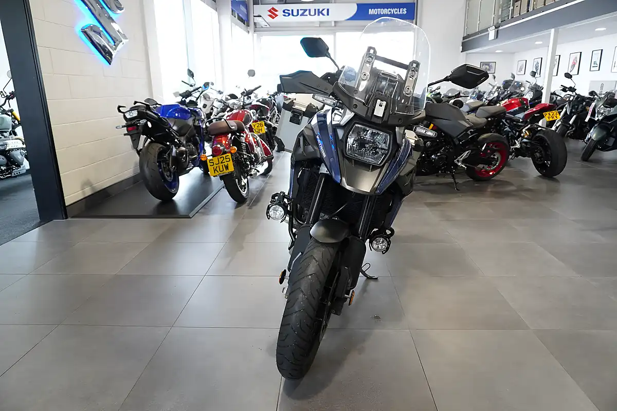 Used 2023 Suzuki V-Strom 1050 Blue Metallic - Interior and Exterior details 3