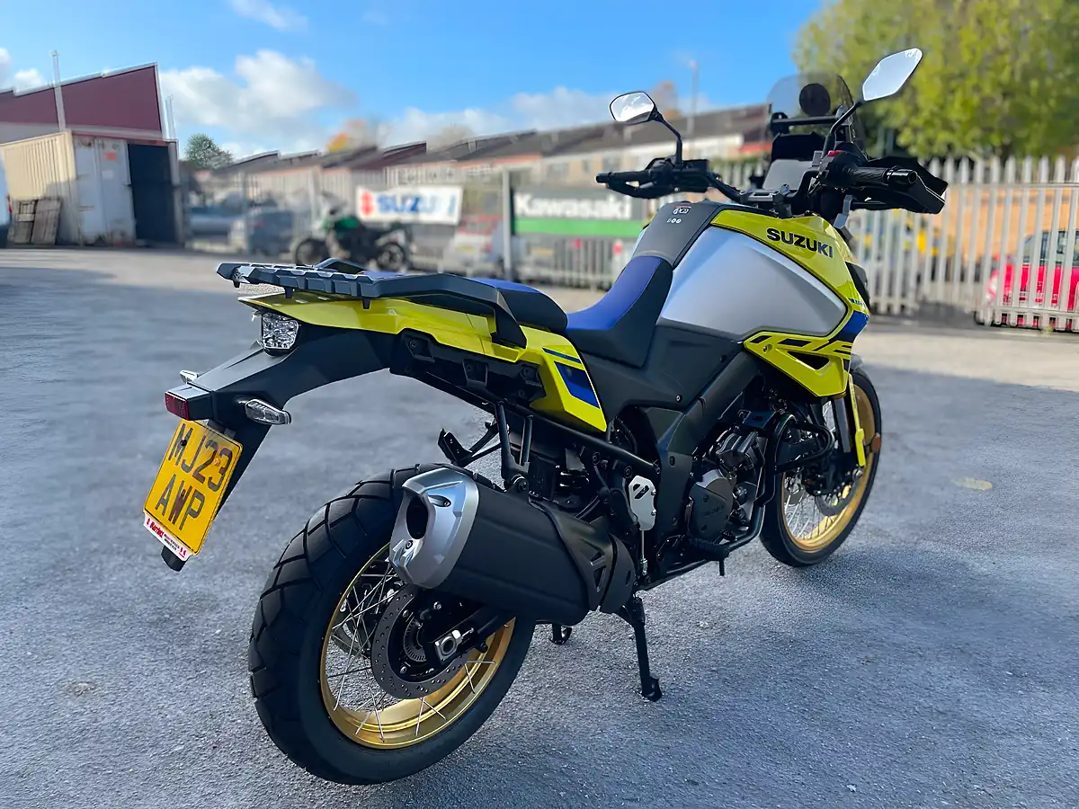 Used 2023 Suzuki V-Strom 1050DE Pre-Registered Yellow - Interior and Exterior details 2