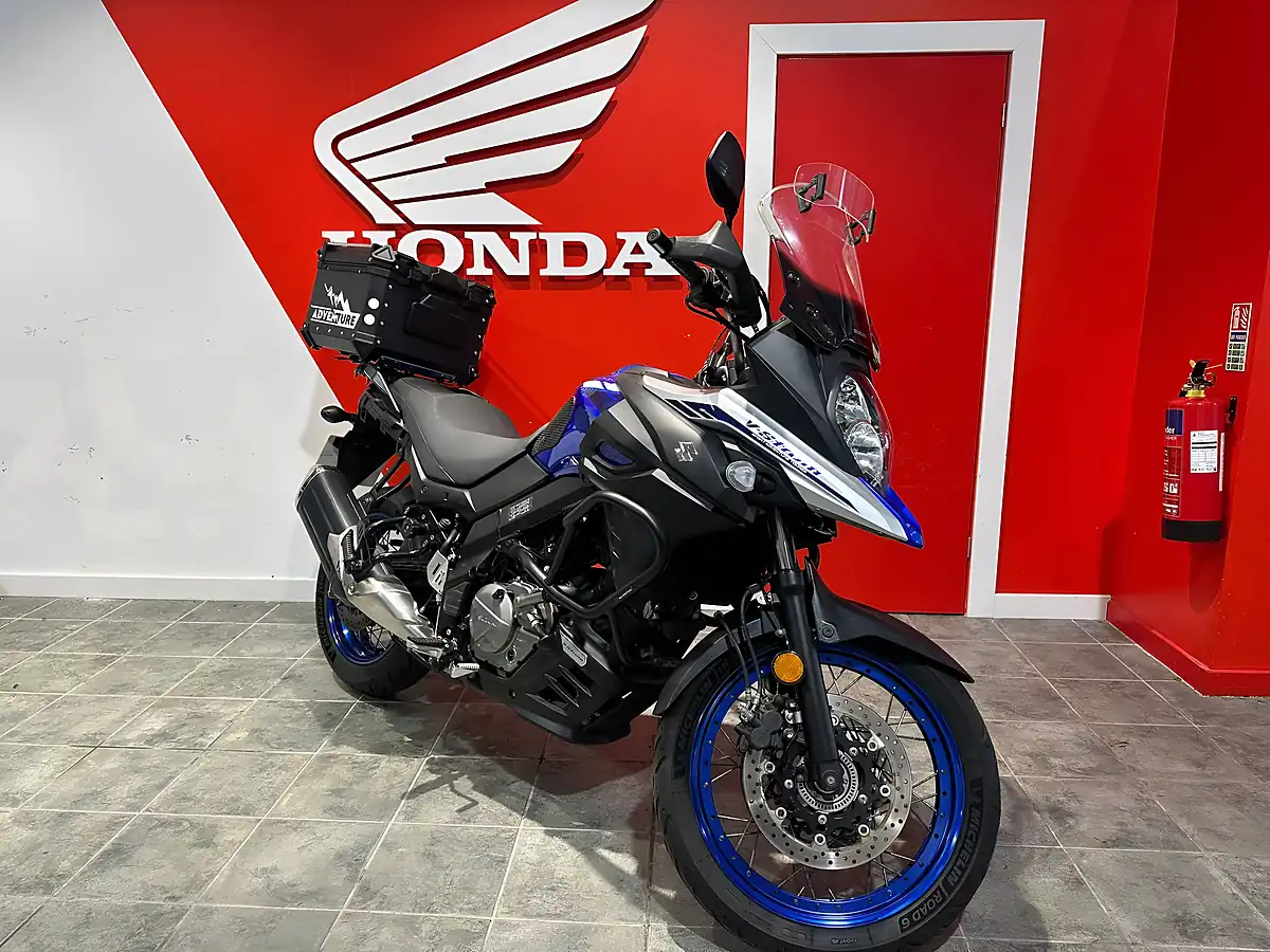 Used 2023 Suzuki V-Strom 650 X Blue - Front View