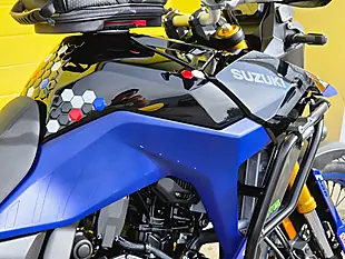 Used 2023 Suzuki V-Strom 800 De Black - Interior and Exterior details 12