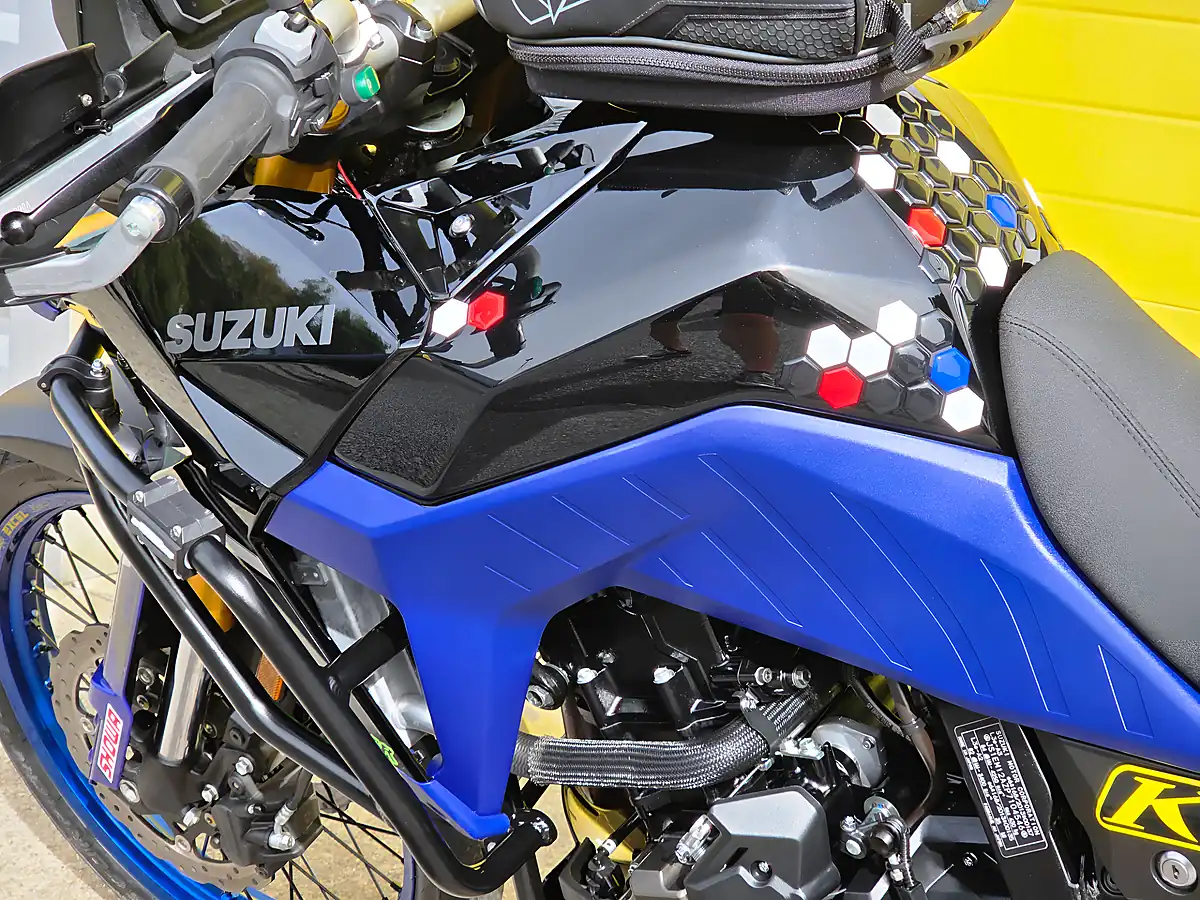 Used 2023 Suzuki V-Strom 800 De Black - Interior and Exterior details 18