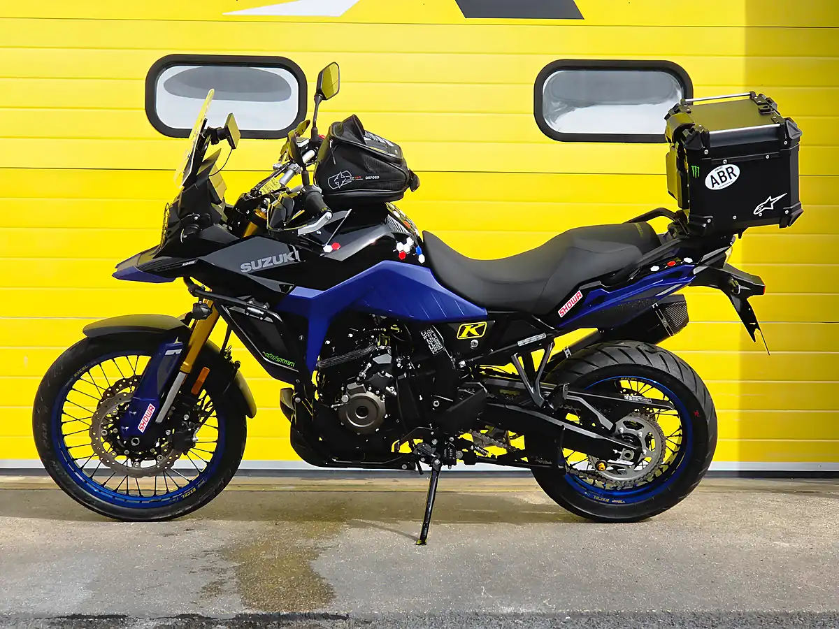 Used 2023 Suzuki V-Strom 800 De Black - Interior and Exterior details 4