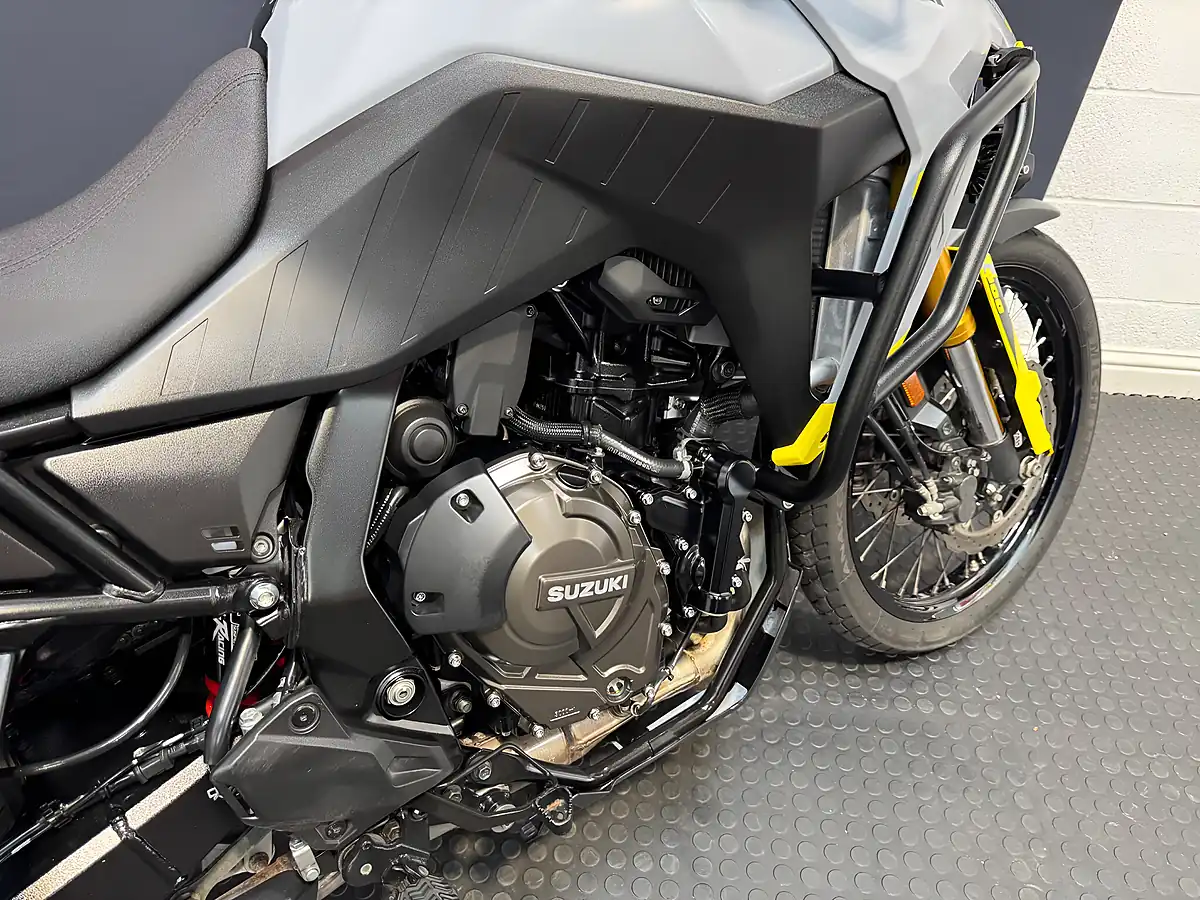 Used 2023 Suzuki V-Strom 800 De - Interior and Exterior details 10